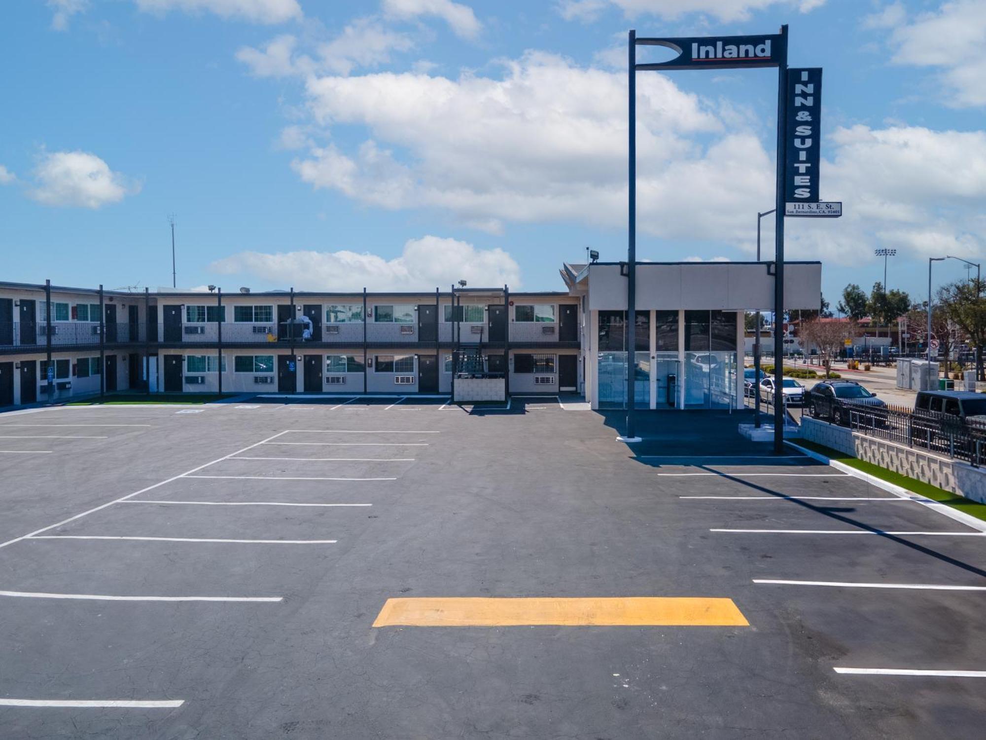 סן ברנרדינו Inland Inn & Suites מראה חיצוני תמונה